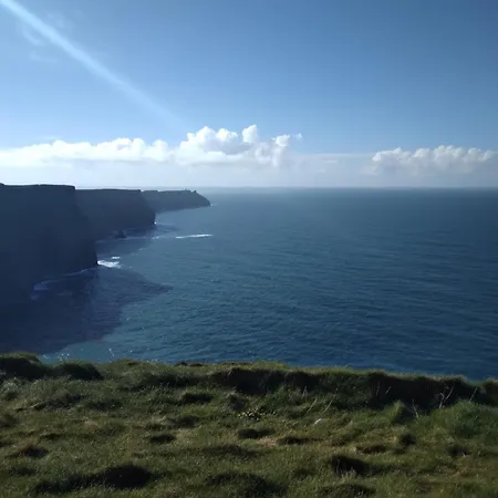 Next Stop Cliffs Of Moher Apartmán *