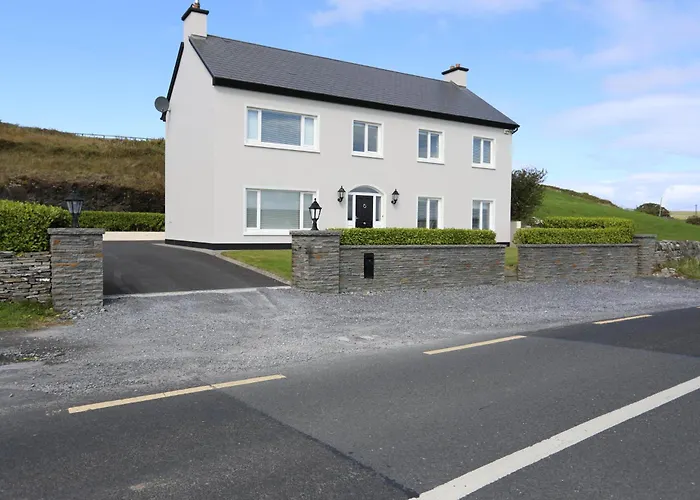 Next Stop Cliffs Of Moher דירה *